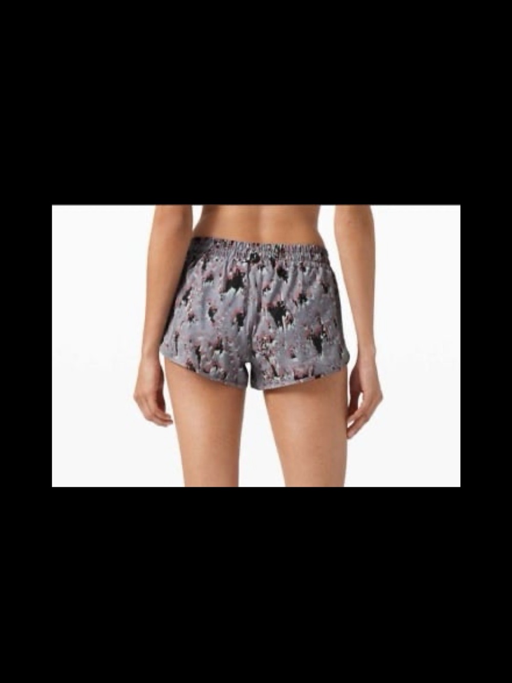 Lululemon Hotty Hot Short II *2.5"
Floral Flux Multi / Raceway Grey size 12